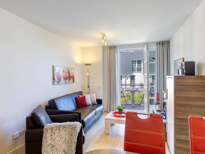 Ferienwohnung für 4 Personen, mit Balkon und Sauna sowie Seeblick