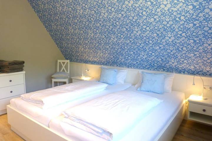 Ferienhaus für 6 Personen, mit Terrasse und Garten in Nebel - 3