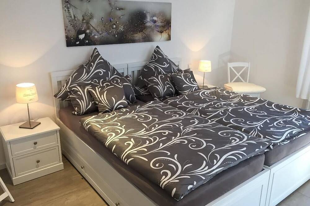 Ganze Wohnung, 65qm große barrierefreie Ferienwohnung mit Fußbodenheizung und Garten für 2 Personen plus Kind in Michelau in Oberfranken, Oberes Maintal - Coburger Land