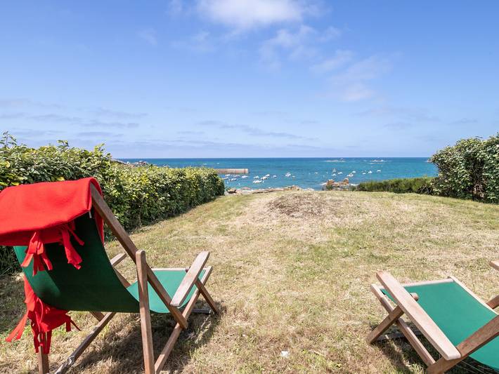 Ferienhaus für 2 Personen, mit Terrasse und Garten in Finistère