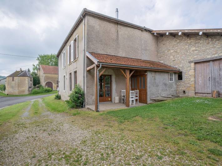 Location de vacances pour 6 personnes, avec Jardin à Nouart