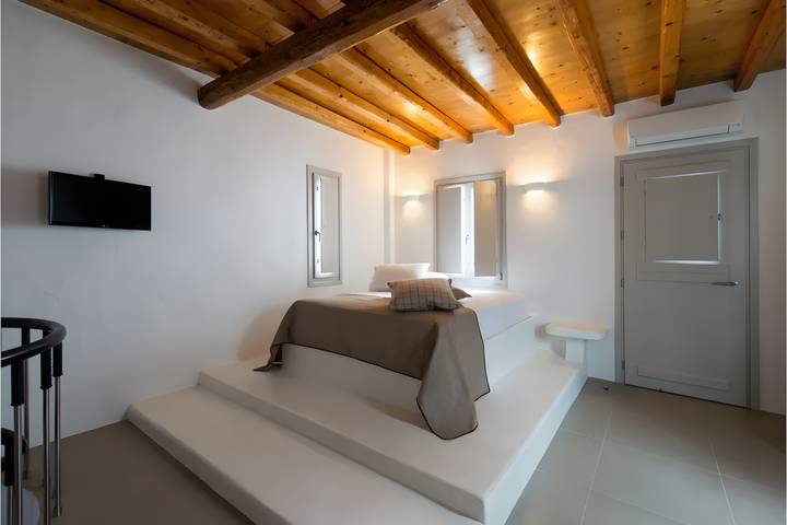 Location de vacances pour 4 personnes, avec balcon et jardin dans Milos