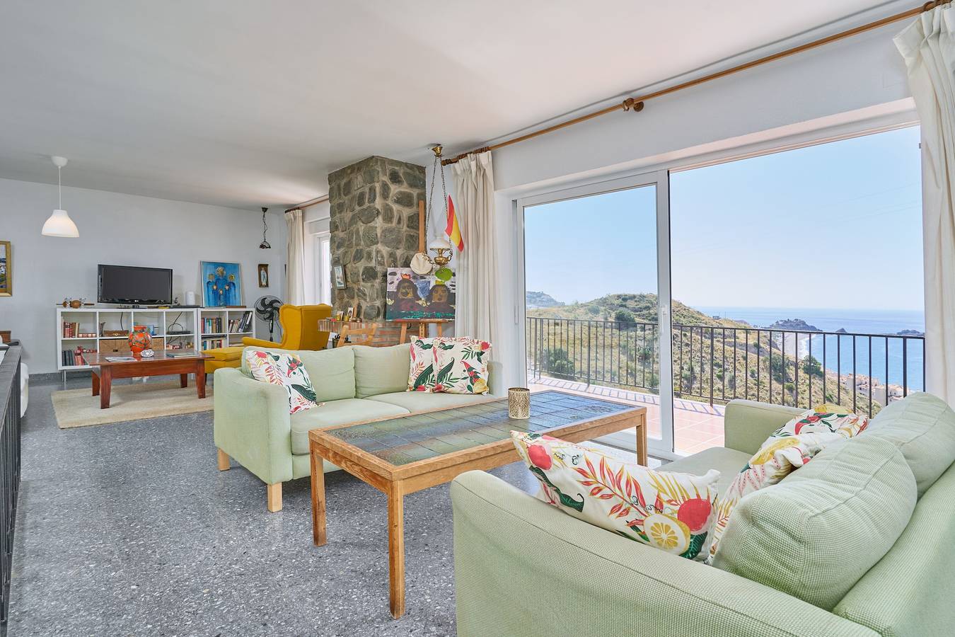 Villa „Casa Beto“ mit Meerblick, Pool, Garten & Wlan in Playa San Cristobal, Almuñecar