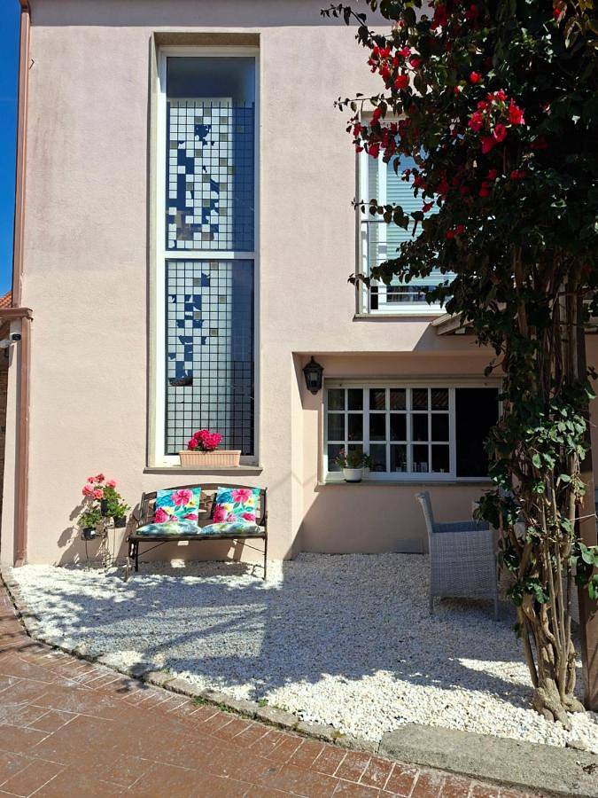 Ferienhaus für 3 Personen, mit Ausblick und Terrasse in Vigo - 2