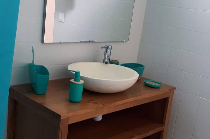 Gîte pour 6 personnes, avec balcon et jardin à Gourbeyre - 4