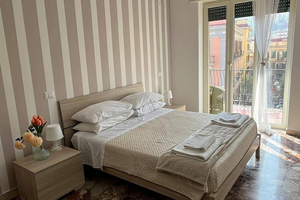 Ganze Wohnung, Panorama House da Tony - Casa panoramica confortevole al centro di Napoli in Neapel, Neapel Provinz