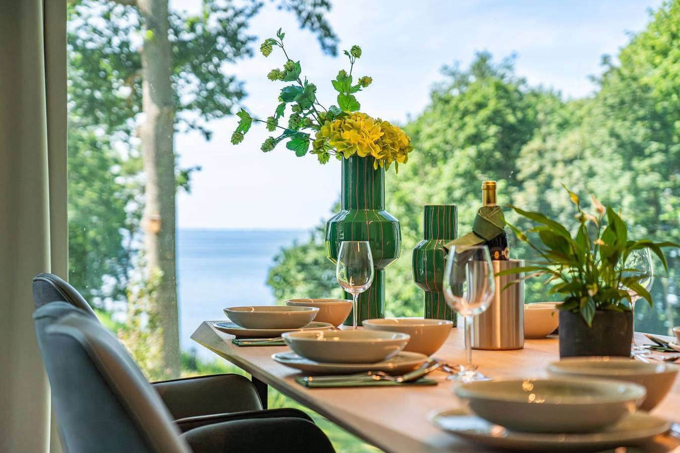 Ganze Wohnung, Stille trifft Stil – Ihr exklusives Haffapartment. in Garz, Usedom