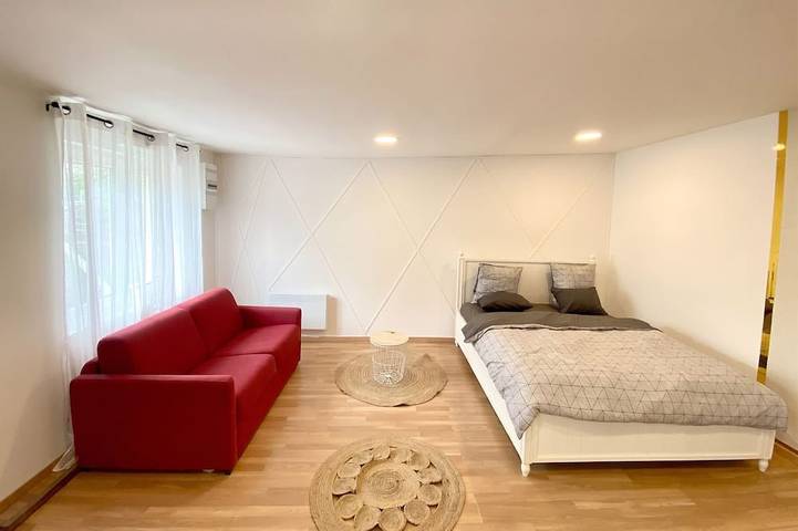 Location de vacances pour 2 personnes, avec Terrasse à Clermont (Oise) - 2