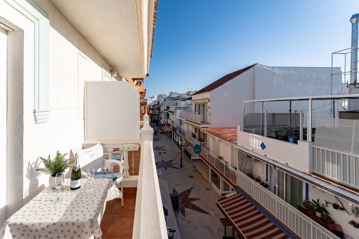 Apartamento entero, Malagasuite Levante 7 T in La Carihuela, Torremolinos