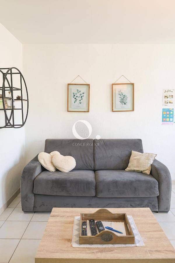 Gîte pour 4 personnes, avec vue et terrasse, animaux acceptés dans Office De Tourisme De La Terre Des 2 Caps - 2