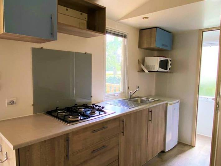 Mobil home pour 6 personnes, avec terrasse et piscine, animaux acceptés à Saint-Cybranet - 3