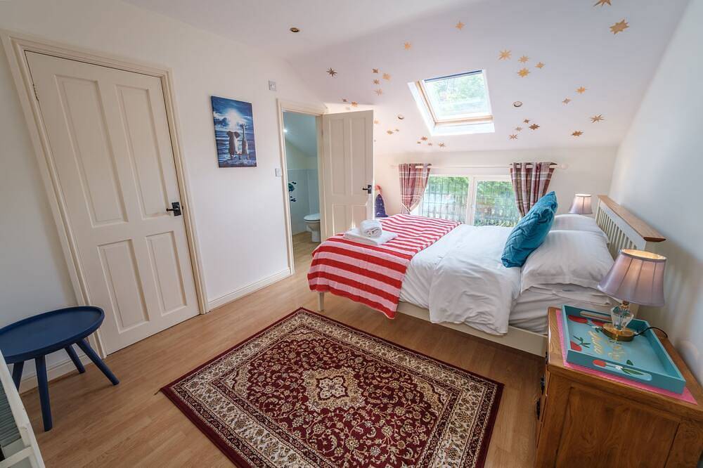 Oakhouse - sleeps 16 guests  in 5 bedrooms in Lancashire