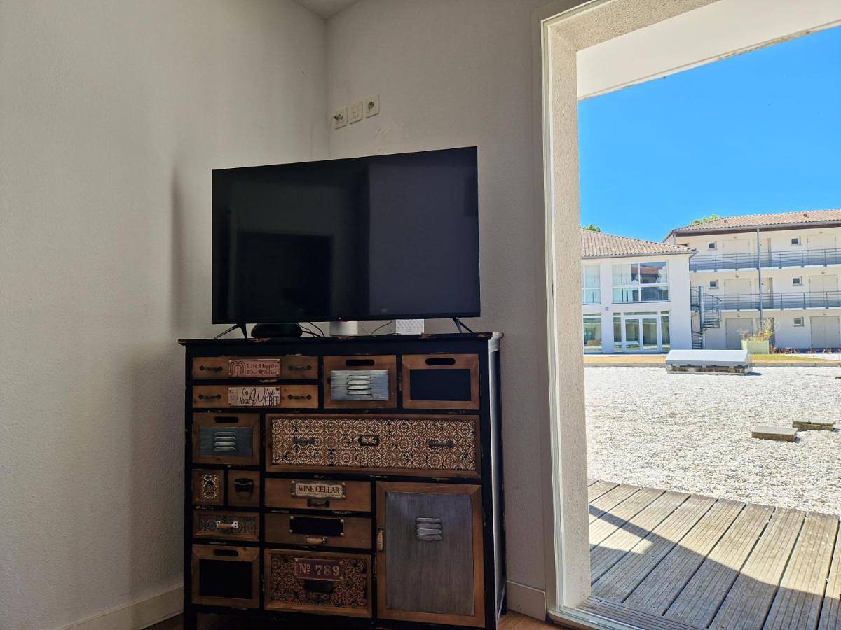 Geheel appartement, Le Sea Breeze La Rochelle 44m2 - 2 chambres - 6 prs - Piscine in Lagord, La Rochelle en omgeving