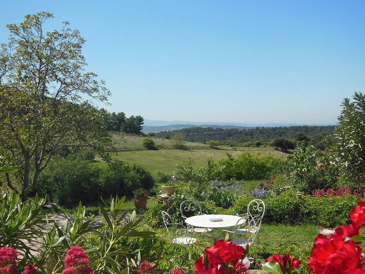 Location de vacances pour 2 personnes, avec jardin et piscine dans le Vaucluse - 4