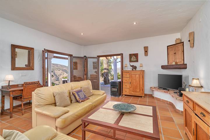 Villa 'Casa Blanca' with Sea View, Wi-Fi and Air Conditioning in Torrox, Cordillera Penibética