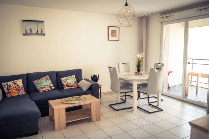 Apartamento de vacaciones para 4 personas, con terraza y piscina - 1