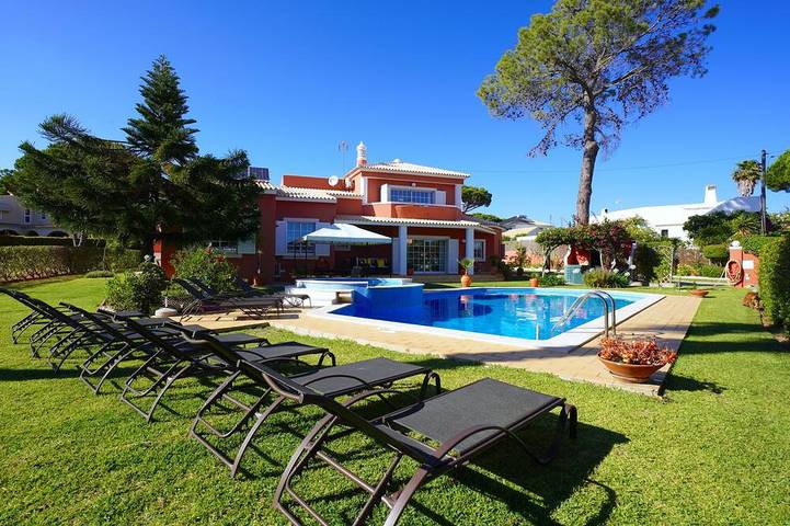 Villa für 14 Personen, mit Garten - 1