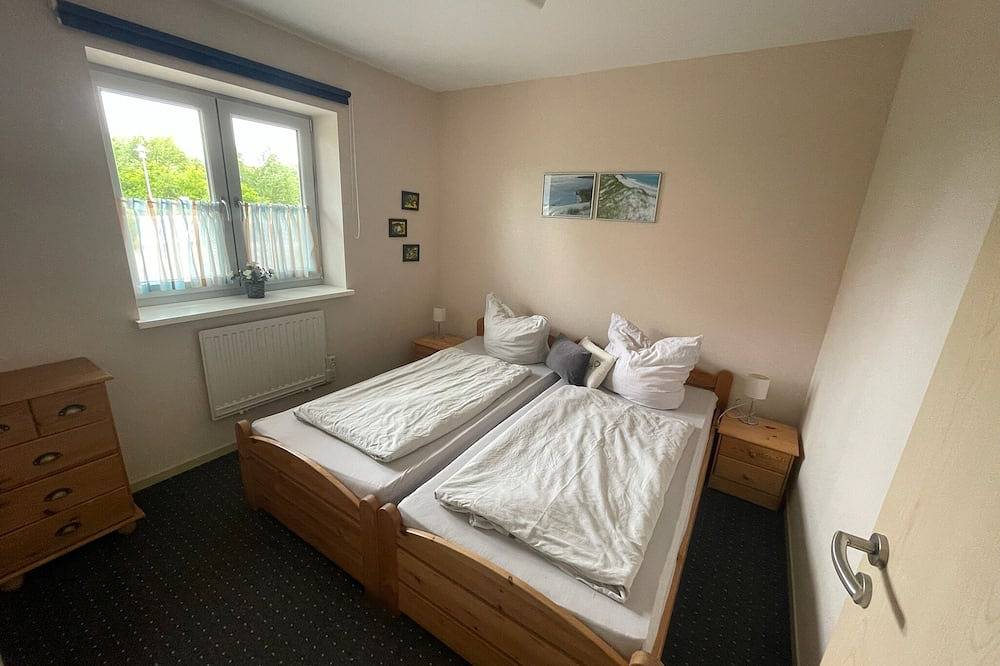 Ferienhaus \"Strandmöve\" mit Infrarot-Sauna in Strandnähe in Rosenhagen, Dassow
