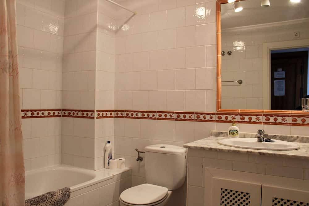 Ganze Wohnung, 2 Bed 2 Bath Apt direkt an der Villamartin Plaza, perfekte Lage! in Brisas y Golf, Orihuela