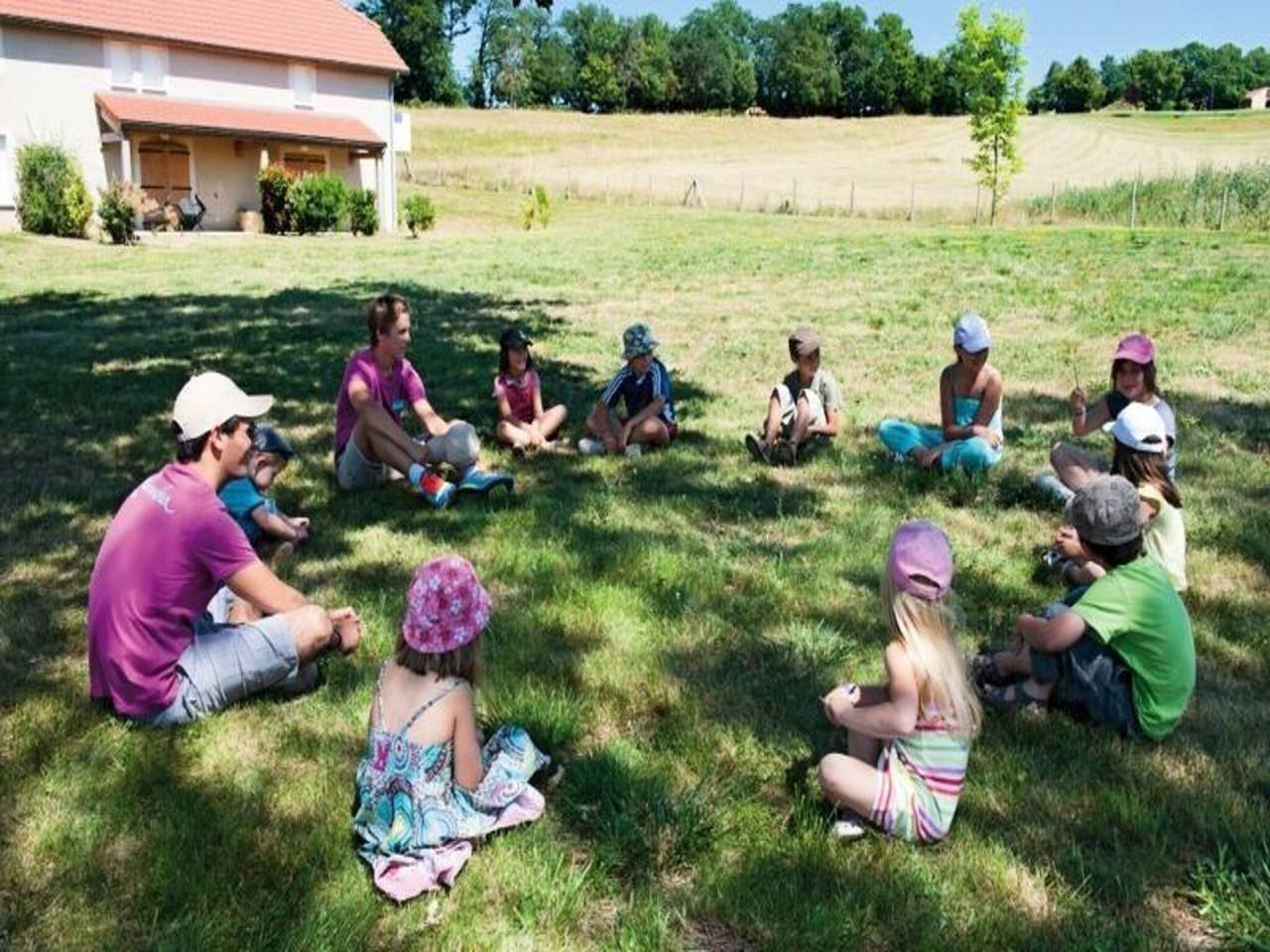 Entire apartment, Cottage in Alvignac with Spa & Pool Fun in Alvignac, Causses du Quercy Regional Nature Park