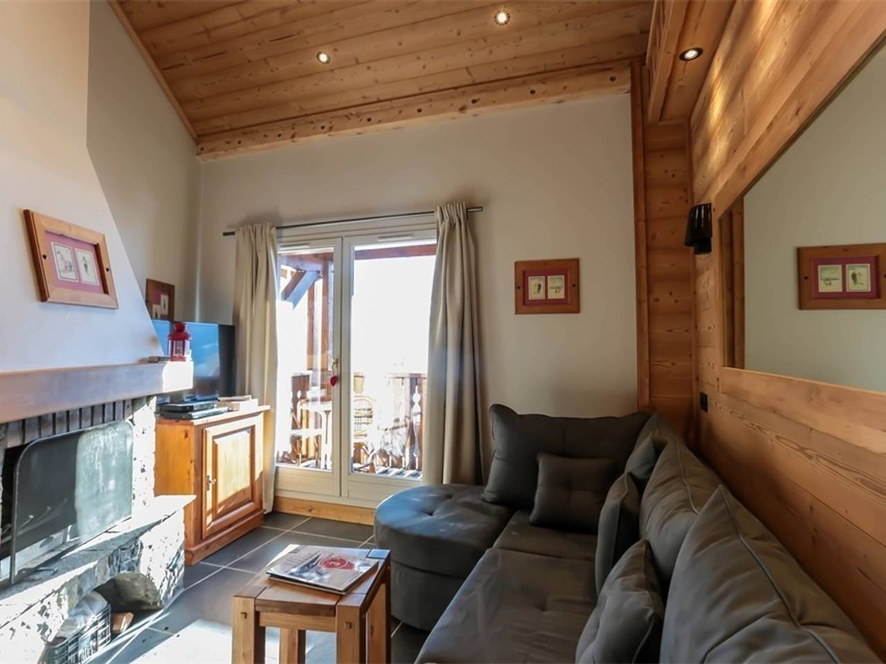 Chalet en Val Thorens con chimenea y Wifi, ideal para 6 personas, cerca de pistas y comercios in Val Thorens, Les Trois Vallées