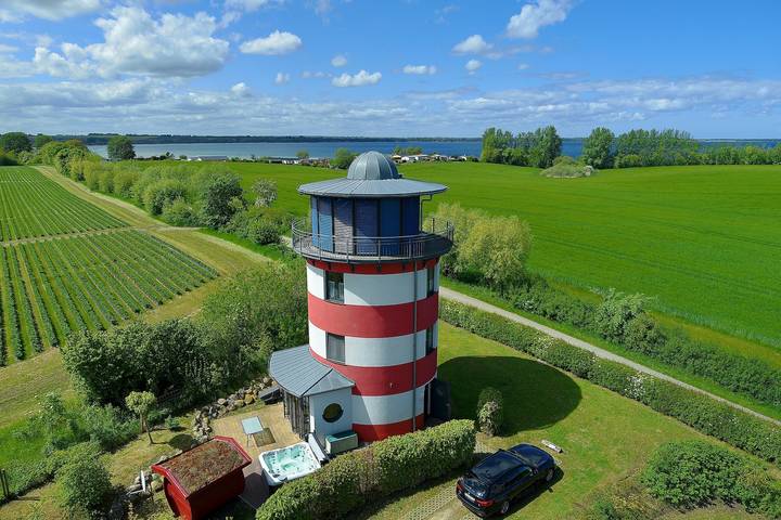 Ferienhaus für 6 Personen, mit Whirlpool und Terrasse sowie Garten und Sauna in Grevesmühlen