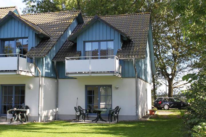 Ferienwohnung für 2 Personen, mit Balkon in Putgarten