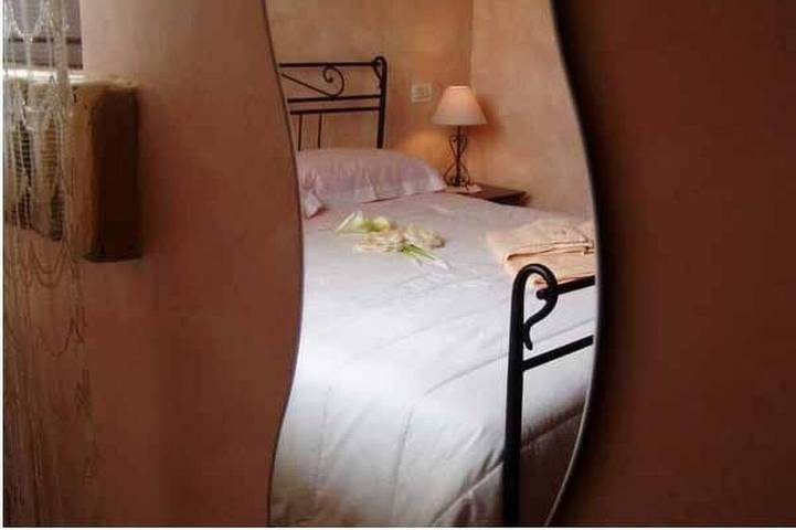 Gîte pour 3 personnes, avec Jacuzzi et Jardin à Notaresco - 3