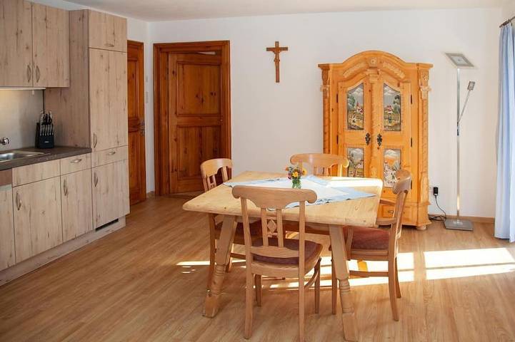 Ferienhaus für 4 Personen, mit Balkon und Garten in Münsing