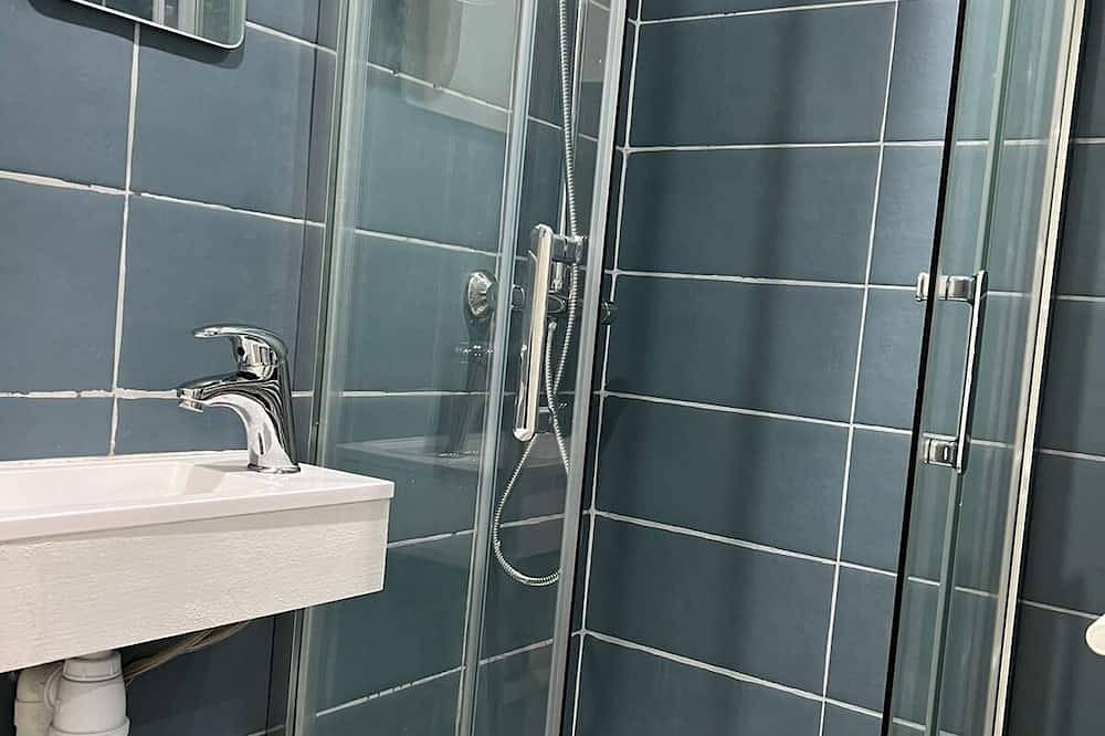 Apartamento entero, Appartement Cosy Bien Situé Maison Bleu in Stains, Sena-Saint Denis