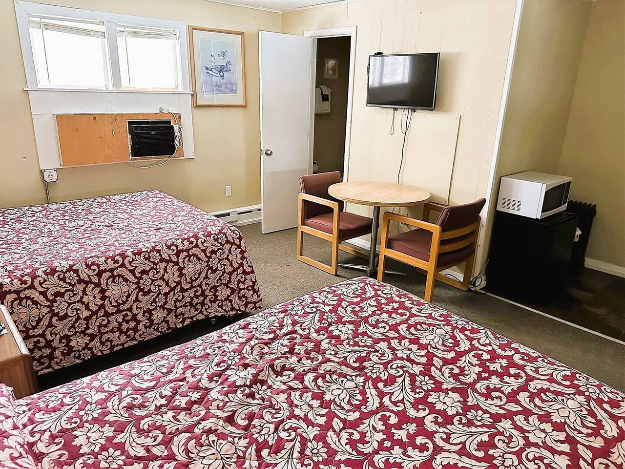 Apartamento entero, 2 camas dobles_ Hoteles del amor Timberline in Ironwood (Míchigan), Condado de Gogebic