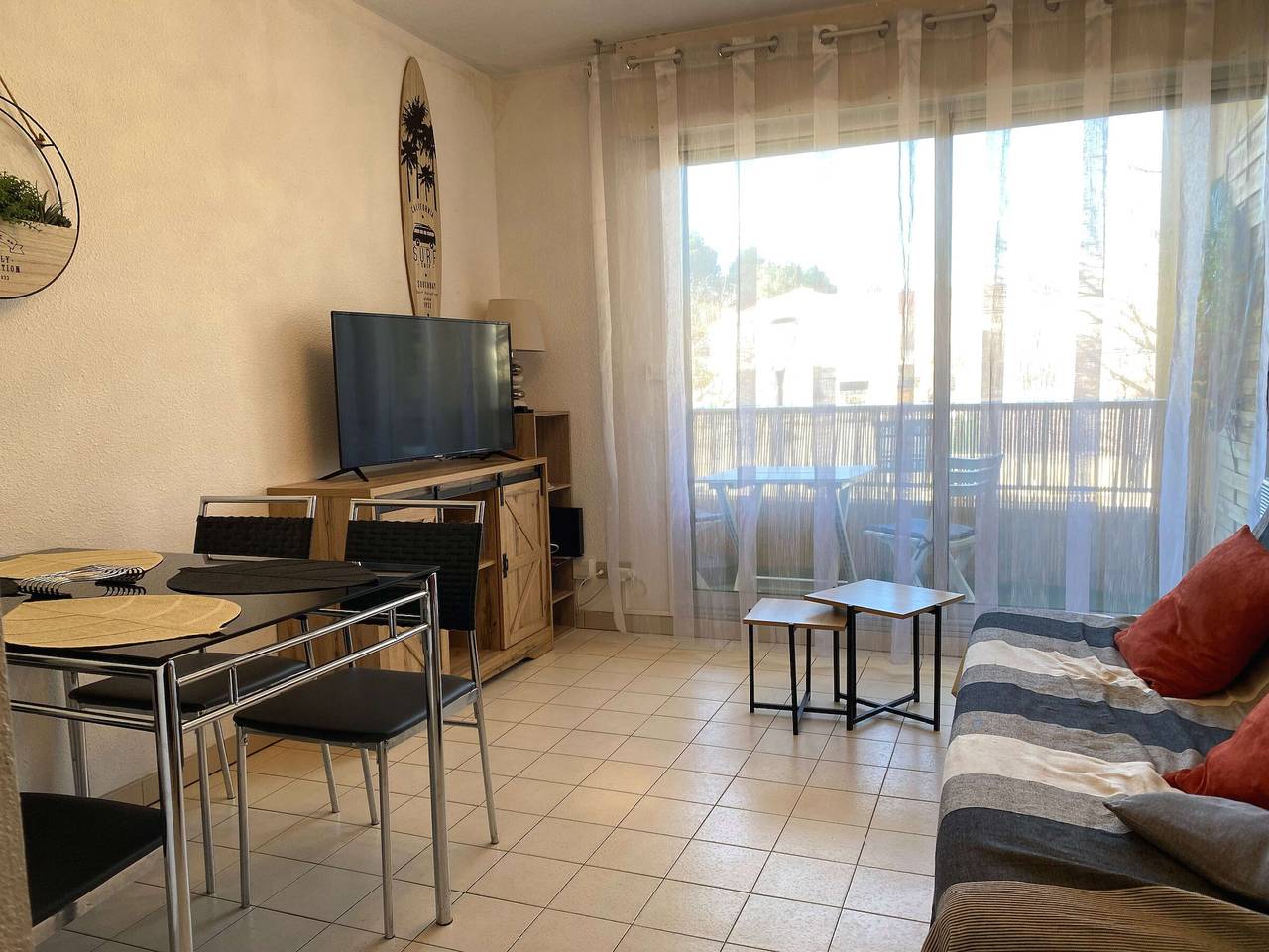 Appartement entier, Appartement T1 avec terrasse, tout équipé, proche commodités à Balaruc-les-Bains in Balaruc-les-Bains, Côte d'Améthyste