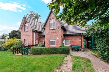 Ferienhaus für 6 Personen, mit Sauna und Terrasse in Alt Schwerin