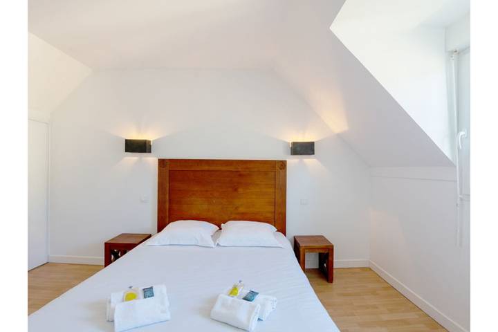 Gîte pour 5 personnes, avec balcon et piscine à Saint-Nic - 4