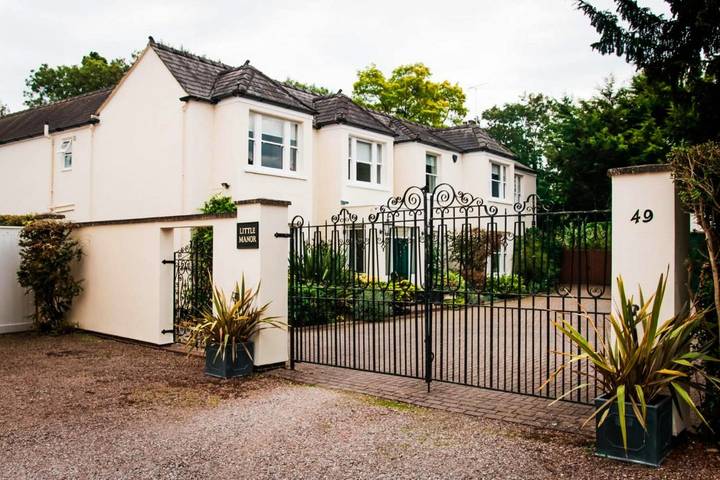 B&b for 2 people, with Terrace and Garden as well as View in Cheltenham