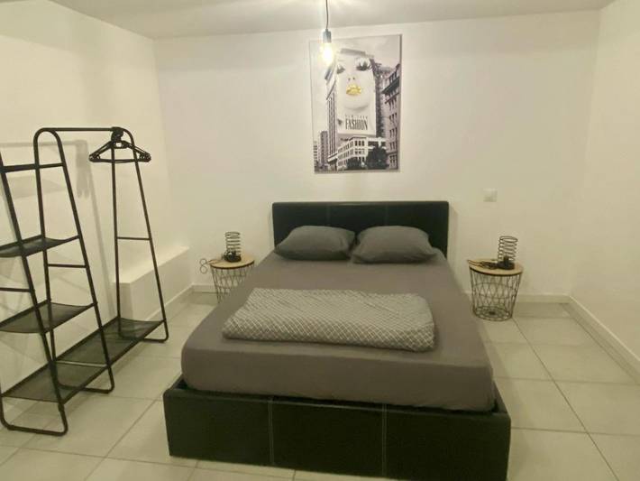 Gîte pour 7 personnes, avec terrasse à Claye-Souilly - 3