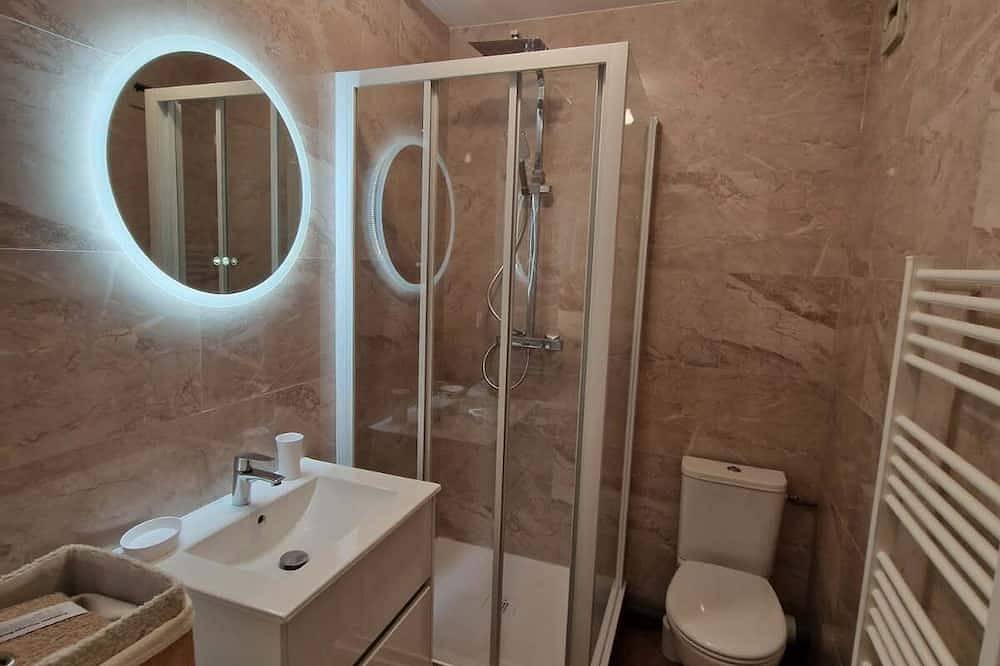 Entire apartment, Small cocoon of 33m2, beautiful sea view, 50 m from the beach in Sainte Cécile Plage, Camiers