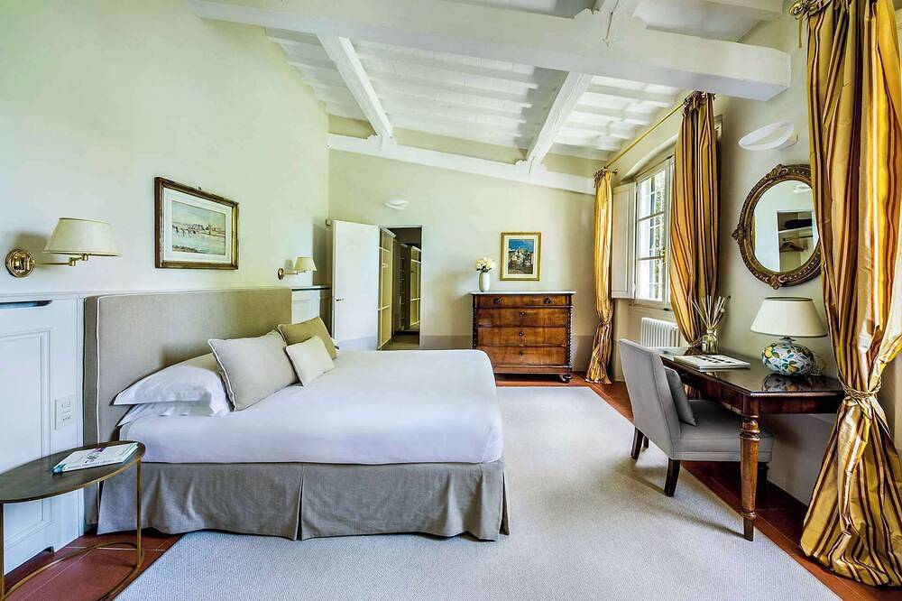 5Br Villa 1 Mile From Dt Florence, W/ Heated Pool! in Comune di Galuzzo (1861-1865), Florence