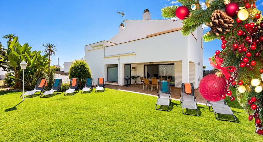 Villa pour 8 personnes, avec Jardin et Piscine à Calafell
