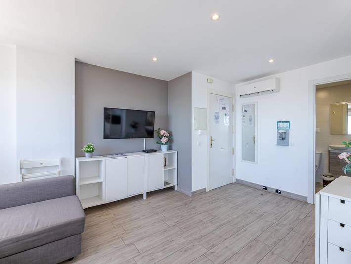 Ferienwohnung für 2 Personen, mit Kinderpool und Balkon sowie Pool und Meerblick in Benalmádena - 2