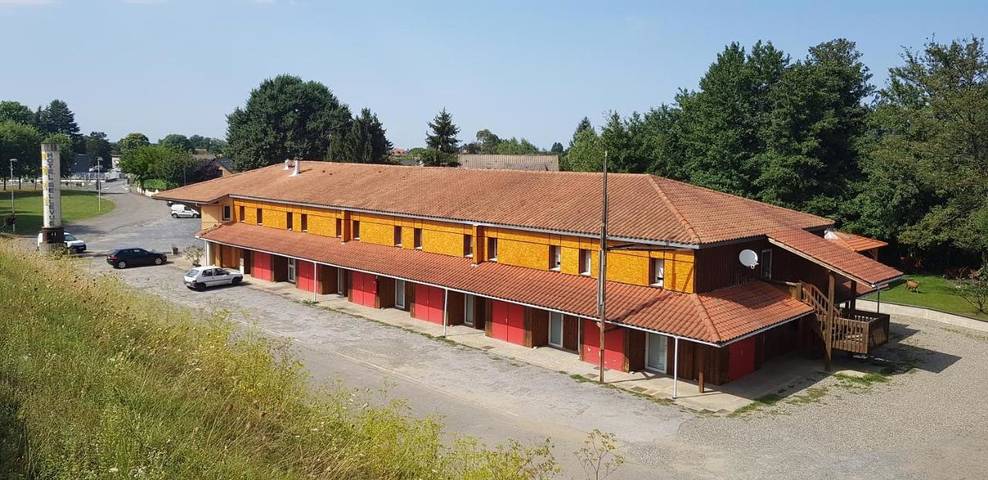 Hôtel pour 5 personnes, avec jardin et vue à Séméac - 2