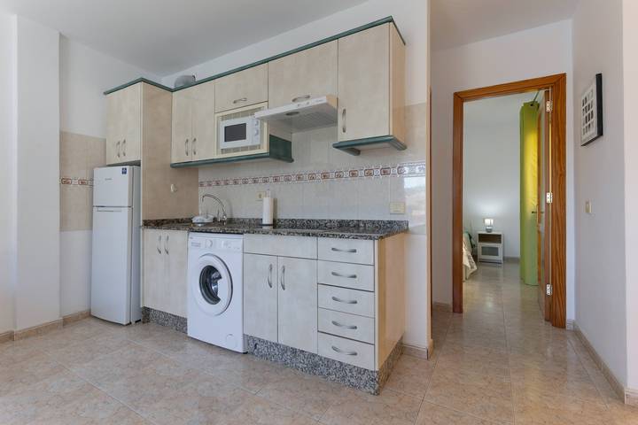 Entire apartment, Escapada Al Sur Vacation Apartment with Wi-Fi in Playa Morro Jable, Pájara