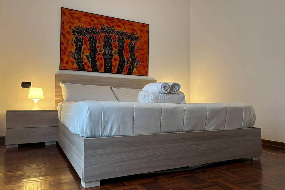 Entire apartment, Galeazzi Rho Fiera apartment in Rho, Milan Province