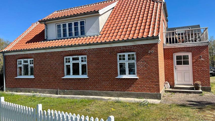 Ferieudlejning for 6 personer, med terrasse, husdyr tilladt i Hulsig