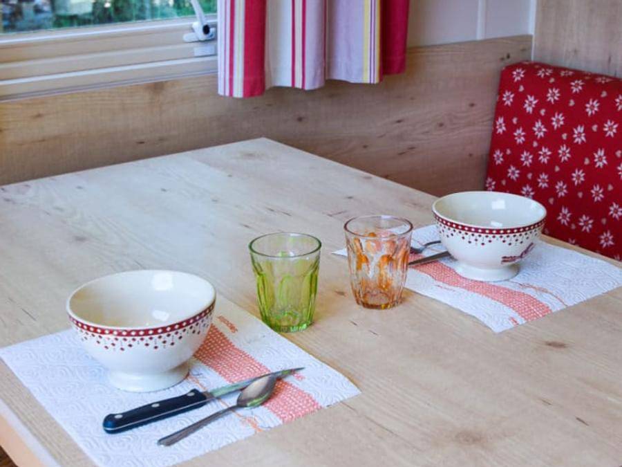 Camping La Forêt Lahitte - Tiny house 4 personen - Wohnwagen 2 Kleeblätter 2 Zimmer in Parentis-en-Born, Côte d’Argent