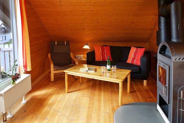 Ferienwohnung für 2 Personen, mit Balkon und Garten sowie Sauna in Ulsnis
