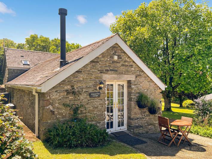 Cottage für 4 Personen, mit Garten in Advent