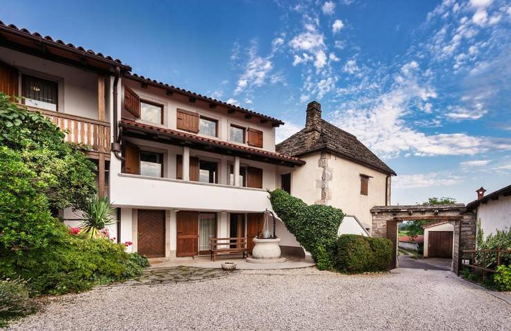 Ferienwohnung für 9 Personen, mit Pool und Sauna sowie Garten und Whirlpool - 1