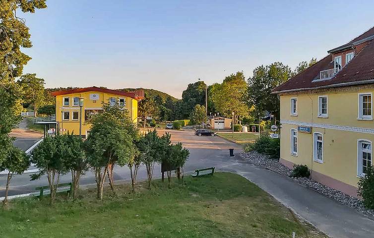 Ferienwohnung für 6 Personen, mit Balkon und Seeblick, mit Haustier in Klein Upahl - 3