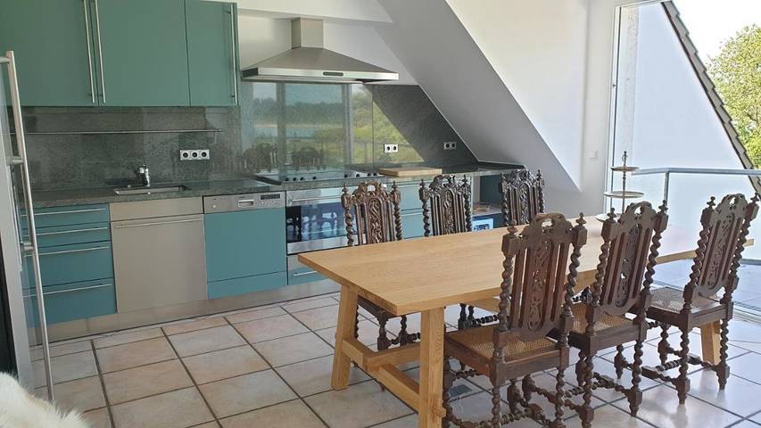 Ferienwohnung für 4 Personen, mit Seeblick und Sauna sowie Ausblick und Balkon in Größte Kirmes am Rhein - 2